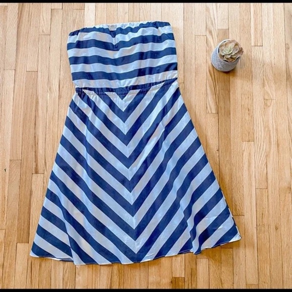 Outback Red Nautical Strapless Chevron Stripe Navy & White Dress Size S - Picture 1 of 10